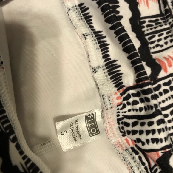 FLEOSHORTS small - Picture 2 of 2